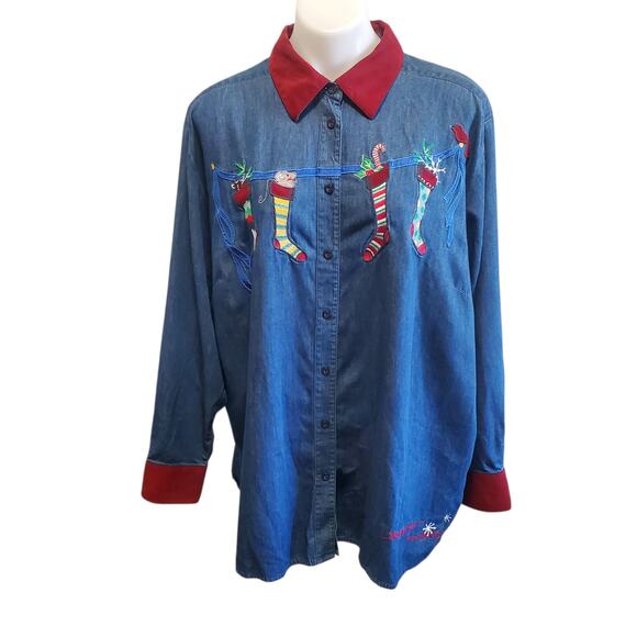 Vintage Karen Scott Denim Christmas Happy Holidays Embroidered Stockings Shirt - Picture 2 of 13
